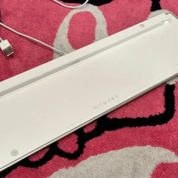 Apple USB Wired Keyboard Used Tested Working Genuine OEM Mac - Picture 5 of 6